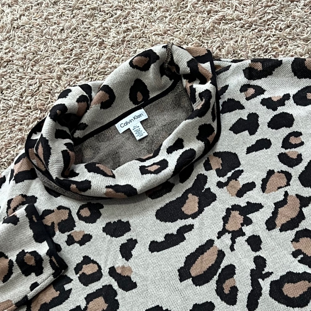 Calvin‎ Klein Leopard Print Cowl Neck Sweater Women XL Beige Black Brown